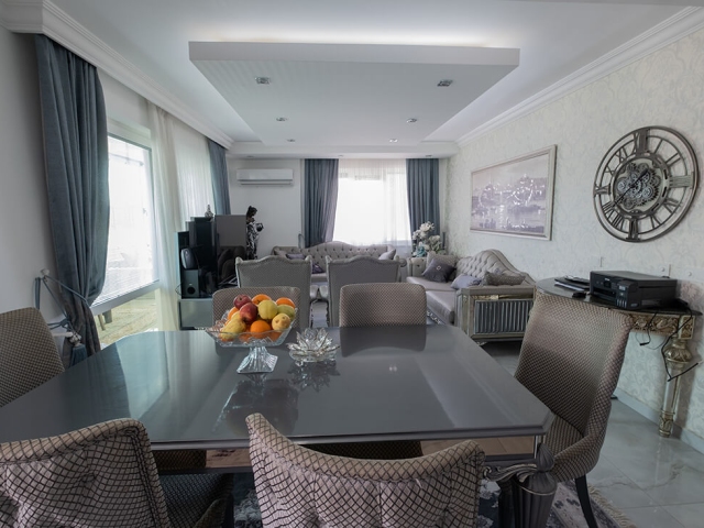 Luxury penthouse with magnificent sea views