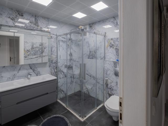 Luxury penthouse with magnificent sea views