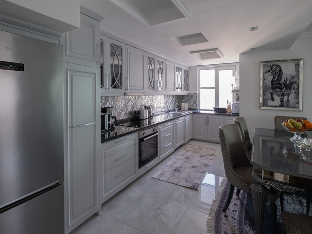 Luxury penthouse with magnificent sea views