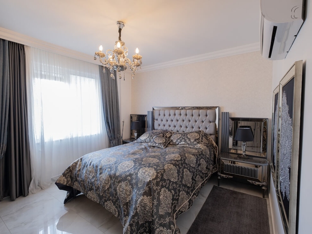 Luxury penthouse with magnificent sea views