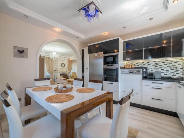 Sharapsa Villas