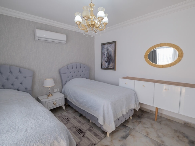 Luxury penthouse with magnificent sea views