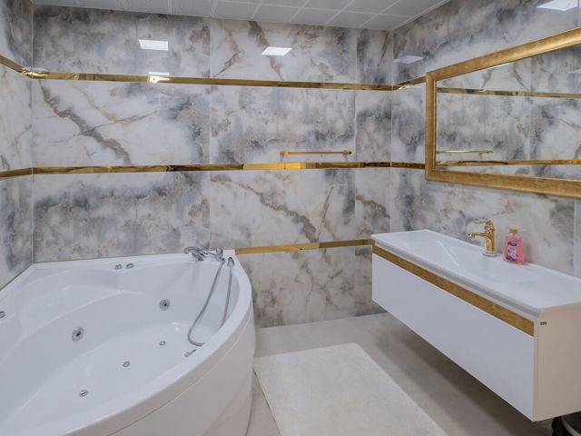 Luxury penthouse with magnificent sea views